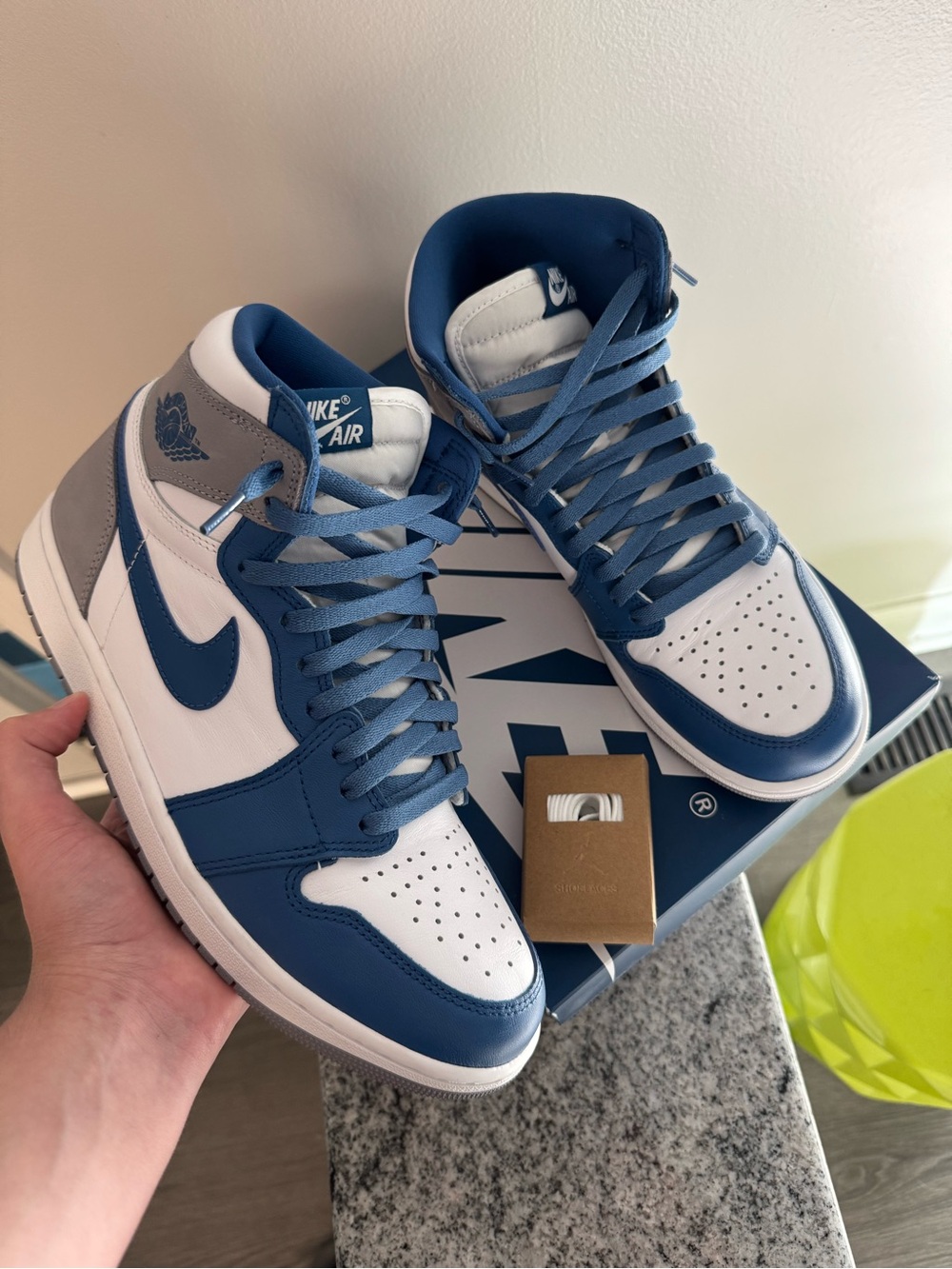 Jordan 1 Retro High OG
True Blue